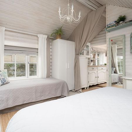 Guesthouse Delisa ปาร์นู ภายนอก รูปภาพ