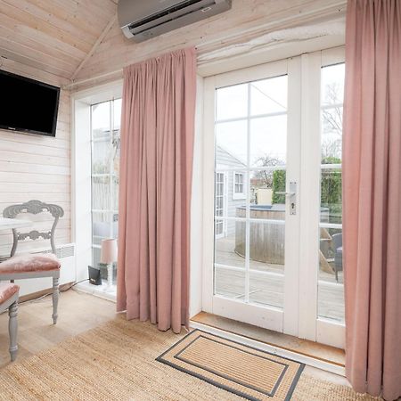 Guesthouse Delisa ปาร์นู ภายนอก รูปภาพ