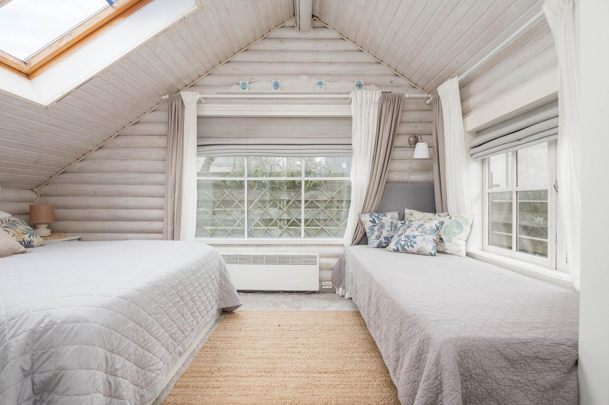 Guesthouse Delisa ปาร์นู ภายนอก รูปภาพ