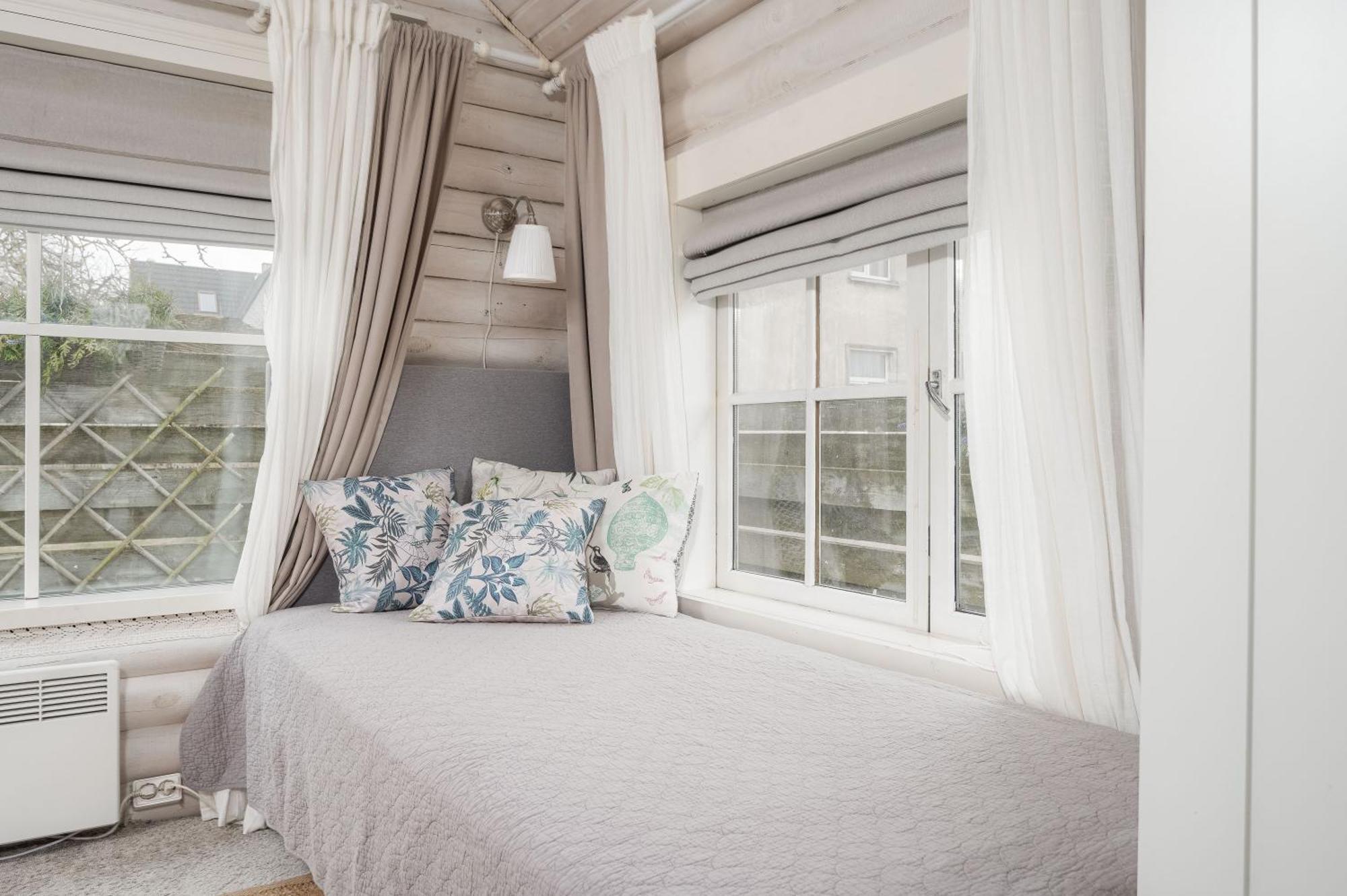 Guesthouse Delisa ปาร์นู ภายนอก รูปภาพ