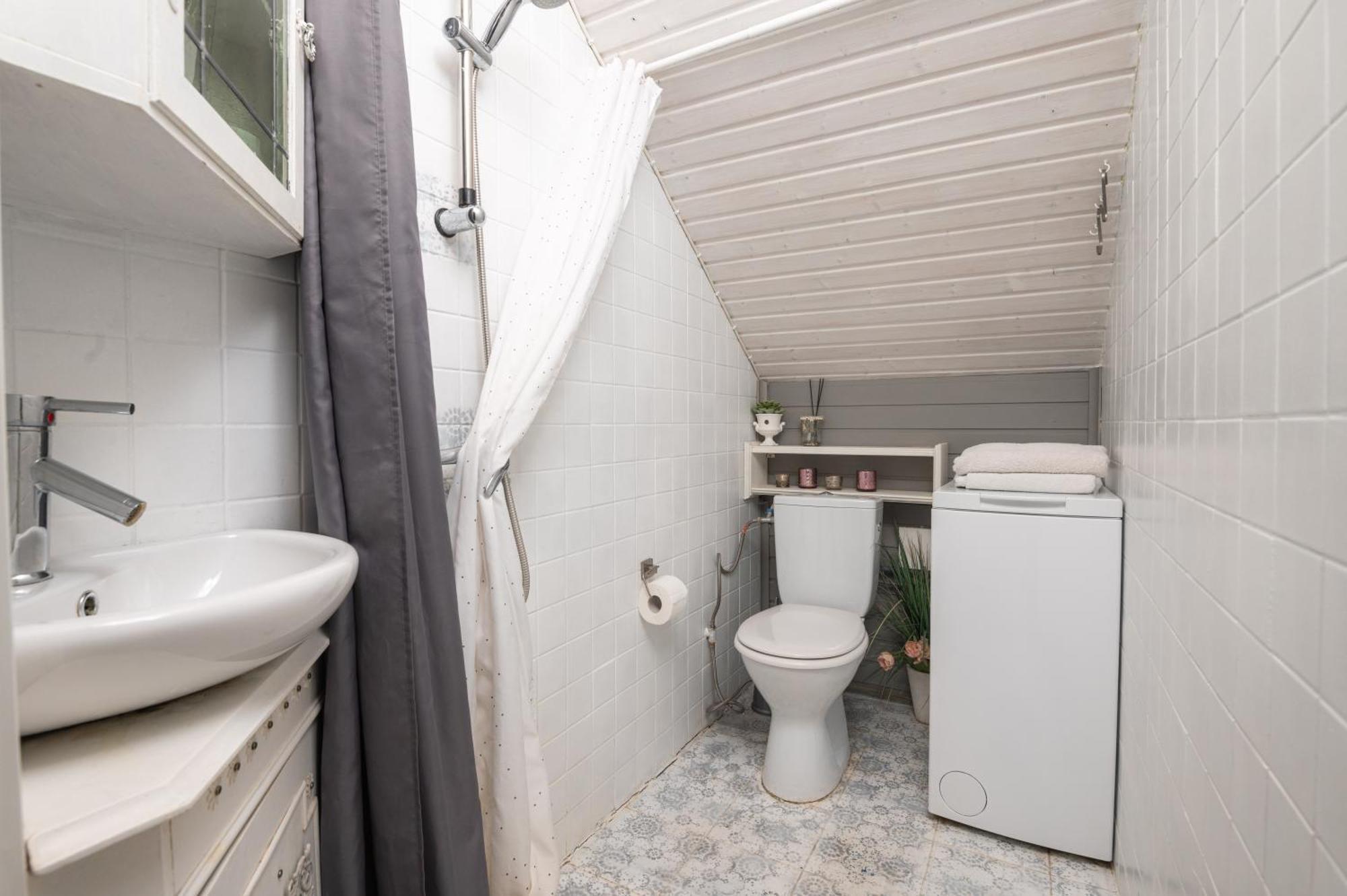 Guesthouse Delisa ปาร์นู ภายนอก รูปภาพ