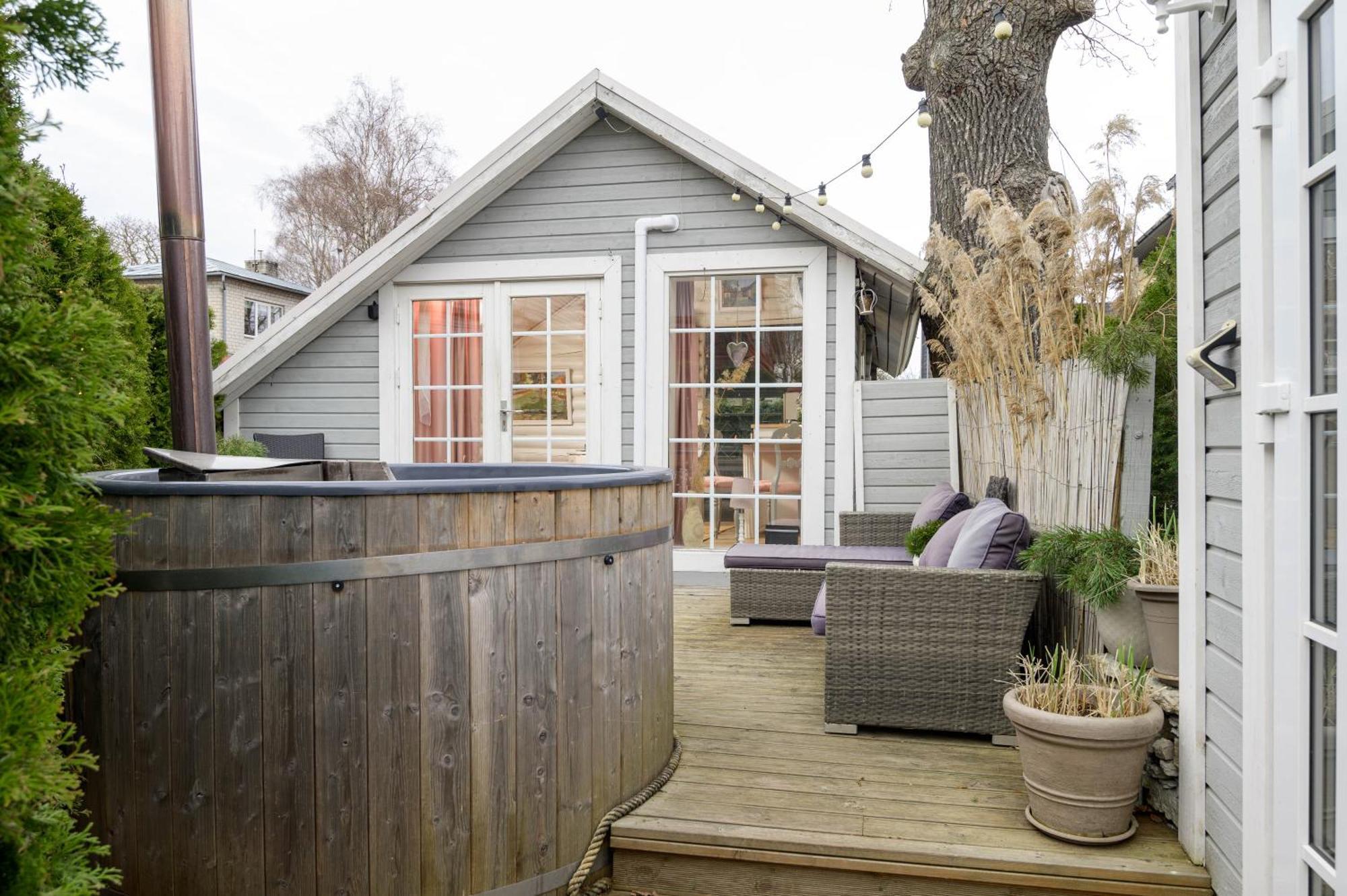 Guesthouse Delisa ปาร์นู ภายนอก รูปภาพ